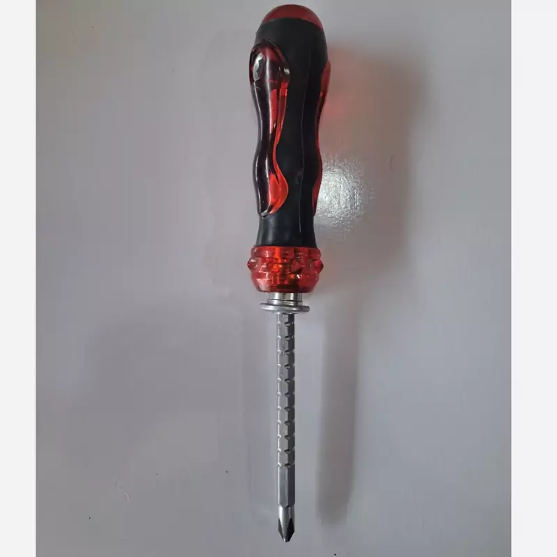 پیچ گوشتی مگنتی